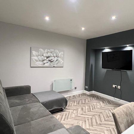 Appartamento Broadway Retreat With Free Parking Herne Bay Esterno foto
