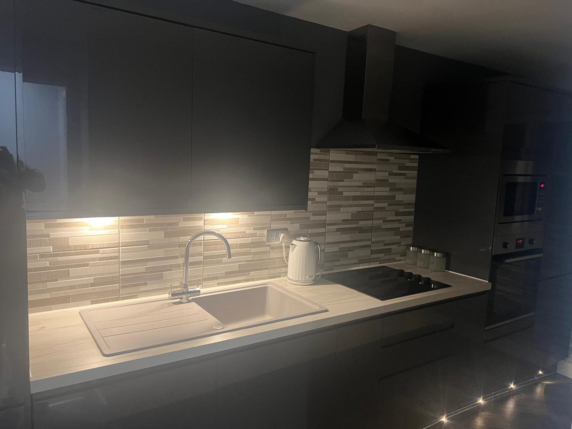 Appartamento Broadway Retreat With Free Parking Herne Bay Esterno foto
